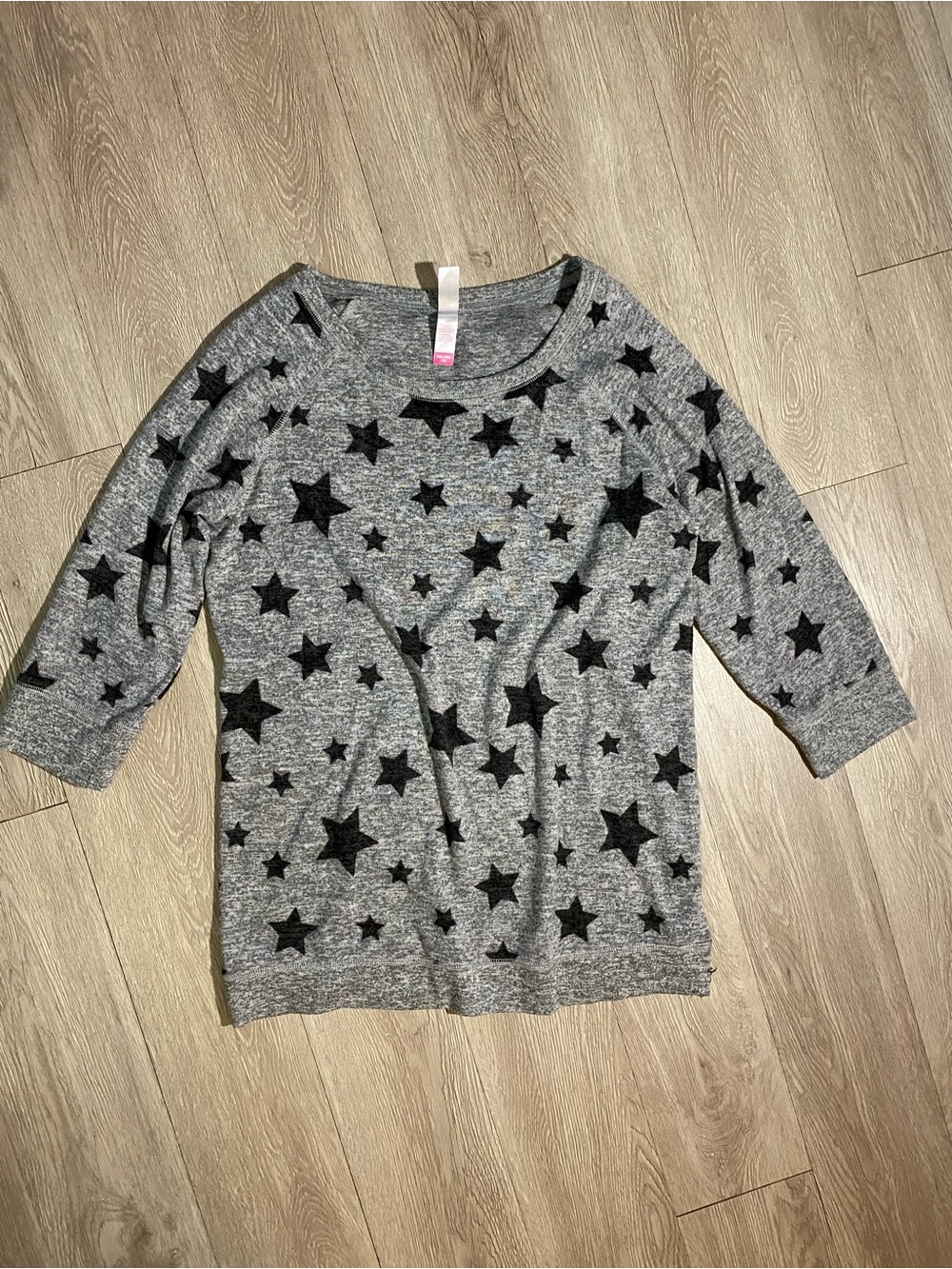 💜3/$25💜 NB Grey 3/4 Sleeve Top-Star Print- Juniors XXL